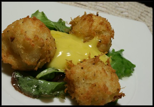 Bunyols de bacalla (beignets de morue)