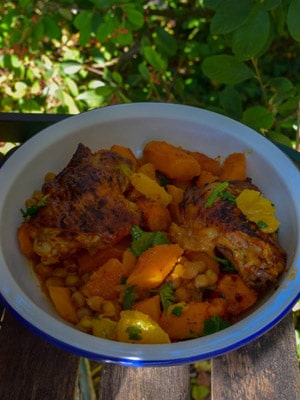 Cuisses de poulet berbere aux pois chiches et carottes